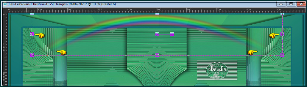 Druk op de K toets op het toetsenbord om het raster te activeren en rek de regenboog naar links en naar rechts uit :